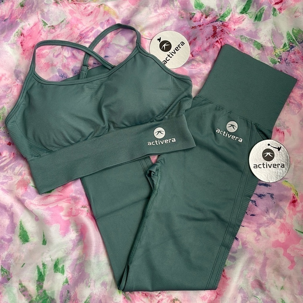 Brand New Activera High Waist Tummy Control Leggings & Padded Sports Bra Set